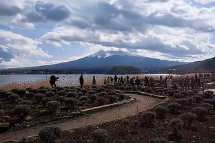 有望首秀！利物浦官方：远藤航注册成功并获国际许可，今晚入选比赛阵容